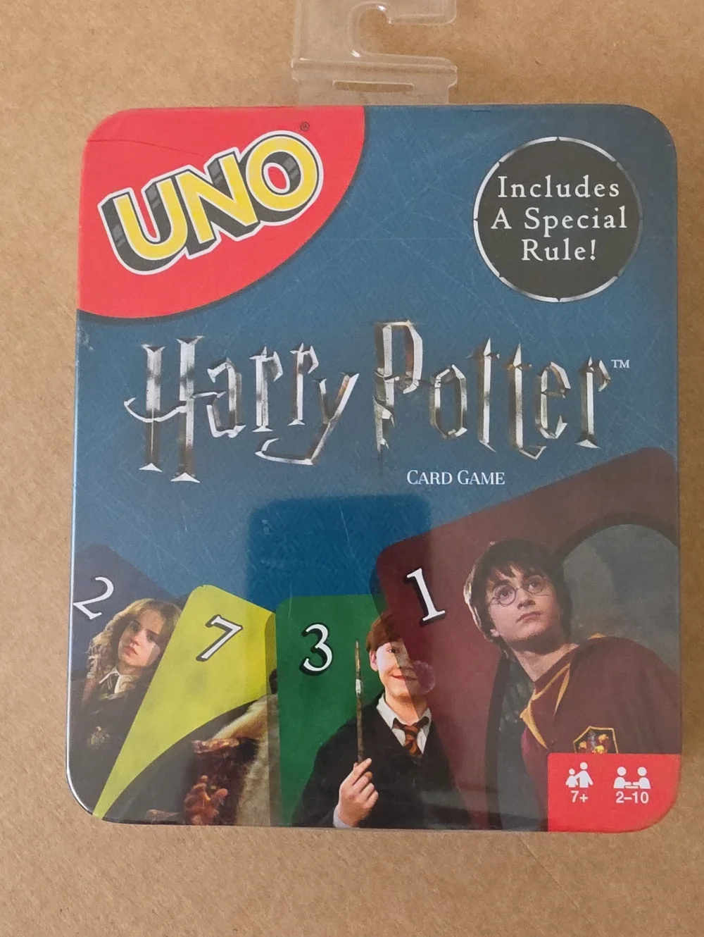 UNO Card Game - Harry Potter Edition with Storage Tin, Mattel Games, 2018